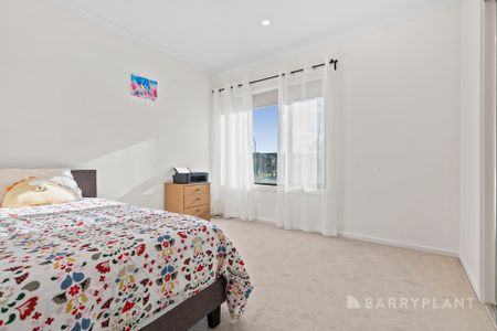 Beautiful Town House - Photo 2