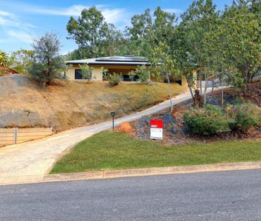 Elevated Home in Wyreema Terrace - Quality Interior - Solar - Views - Photo 1