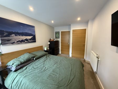 2 Bed Flat, New Century House, E16 - Photo 5