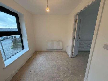 Kinder Close, Thornton, Bradford, BD13 - Photo 3