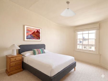 3 Bed Flat, Edinburgh, EH1 - Photo 5