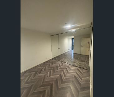 Spacious Two Bedroom Apartment For Rent - Photo 5
