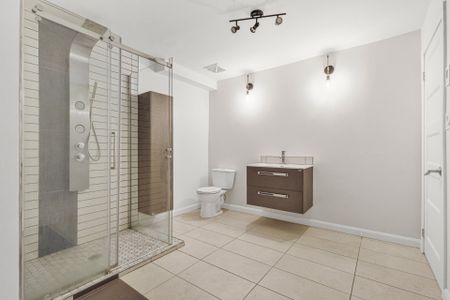 5800-5810 Rue Vigneault, Brossard, QC J4W - Photo 4