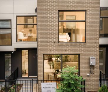 13 Bluebell Walk, Doncaster East VIC 3109 - Townhouse For Rent | Do... - Photo 6