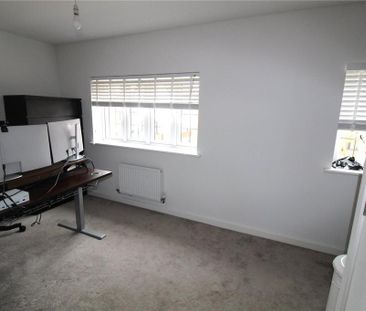 2 bedroom semi-detached house to rent - Photo 3