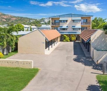 North Ward 1 Bedroom Unit In Great Location - Photo 1