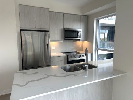 For Lease - 15 Watergarden Drive Unit# 412, Mississauga, Ontario - Photo 5