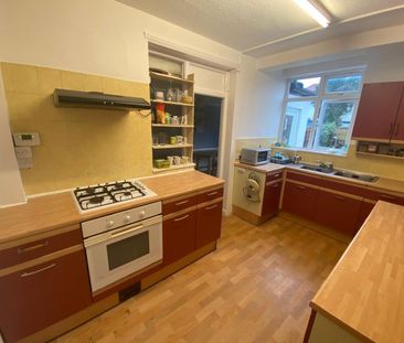 Room in a Shared Flat, Ellesmere Road, NW10 - Photo 5