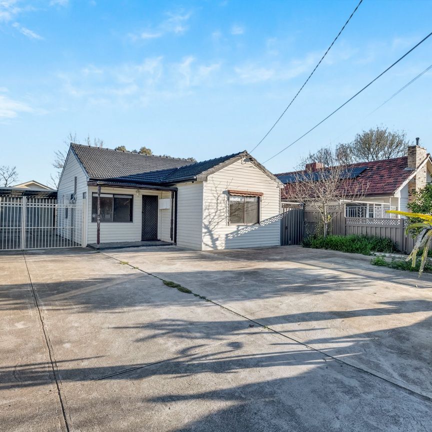 1/9 Zinnia Street, Reservoir VIC 3073 - Photo 1