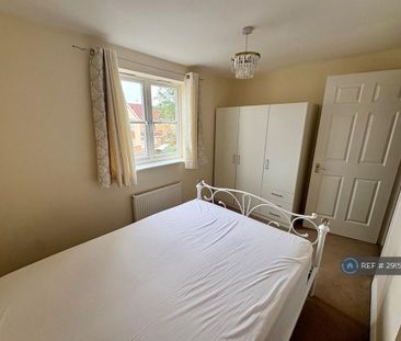 2 bedroom maisonette to rent - Photo 4