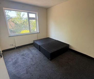 4 bedroom house to rent - Photo 2