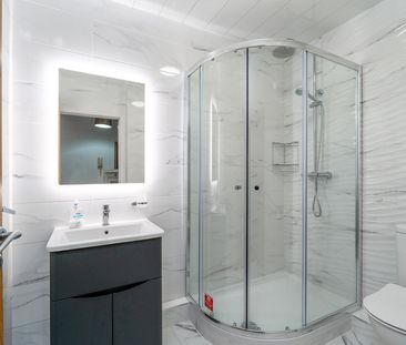 House 1, Linden Court, Blackrock, Co Dublin, A94 FD96 - Photo 5