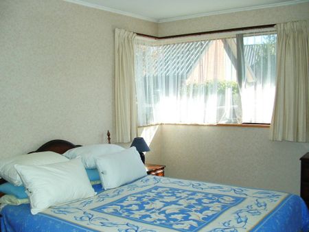 Highfield Townhouse - Photo 4