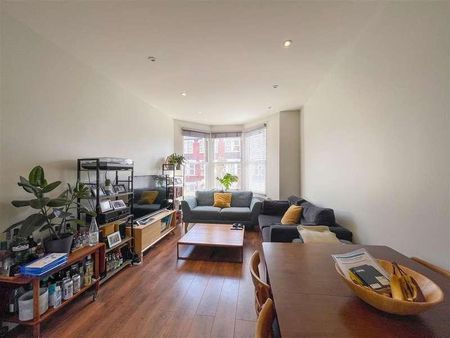 Carlingford Road, Turnpike Lane, N15 - Photo 3