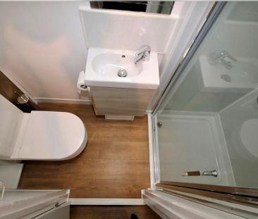 4 bedroom terraced house to rent - Photo 2