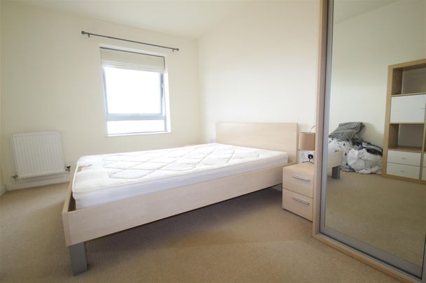 Windsor Court, Mostyn Grove, Bow - Photo 1