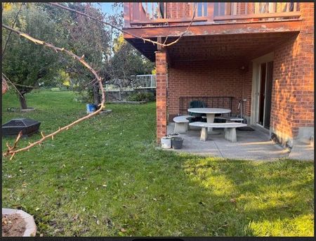 For Lease - 4261 Capilano Court, Mississauga, Ontario - Photo 3