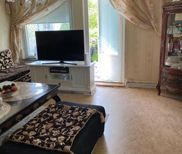 Tisslingeplan, Spånga - Photo 1