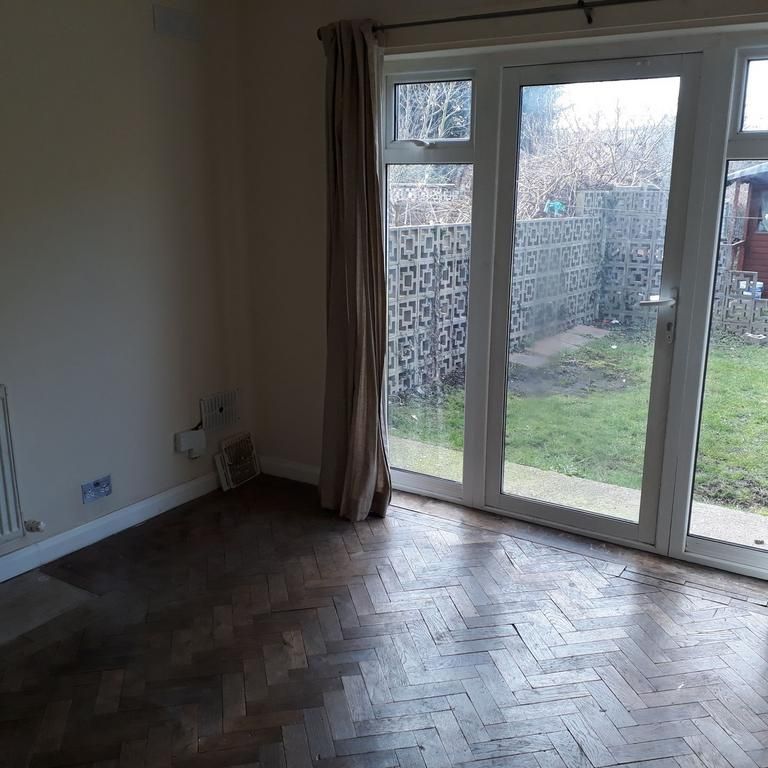 4 bedroom house to rent - Photo 1