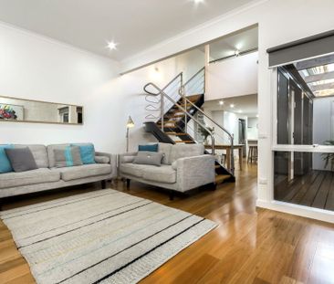 CHARMING LOFT STYLE HOME IN PRIME LOCATION! - Photo 2