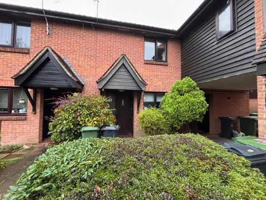 2 bedroom terraced house to rent - Photo 1