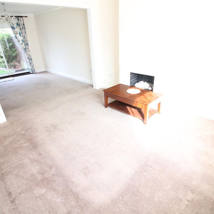 Balmoral Drive, Hayes - Photo 1