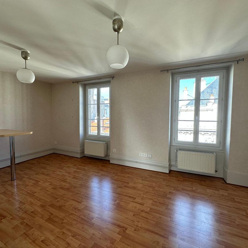 Location Appartement 2 pièces 37m² CLERMONT FERRAND 63000 - Photo 1