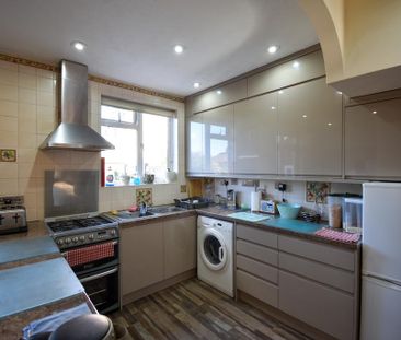 1 bedroom in a house share to rent - Photo 3