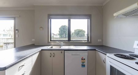 Two Bedroom Home in Dinsdale - Photo 2