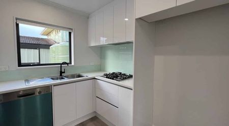 Papatoetoe, 3 Bedroom - Photo 2