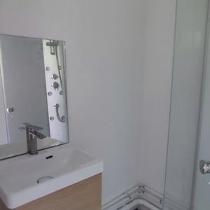 LOUE A CHALONS EN CHAMPAGNE - Photo 2