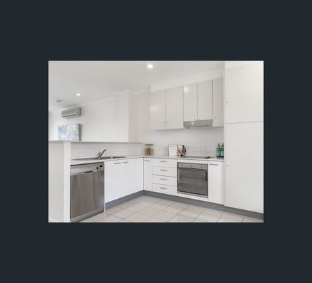 303/7 Parraween Street, Cremorne, NSW 2090 - Photo 4