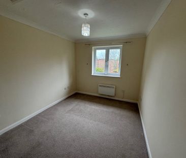 1 Bedroom Flat / Apartment - Winn Road, Southampton - Photo 5