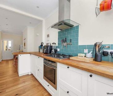 2 bedroom property to rent in London - Photo 4