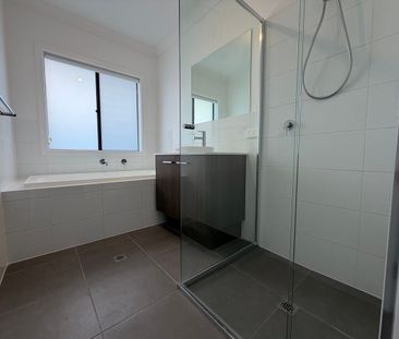 Brand-New 3 Bedroom Home with Solar & Stylish Finishes! - Photo 6