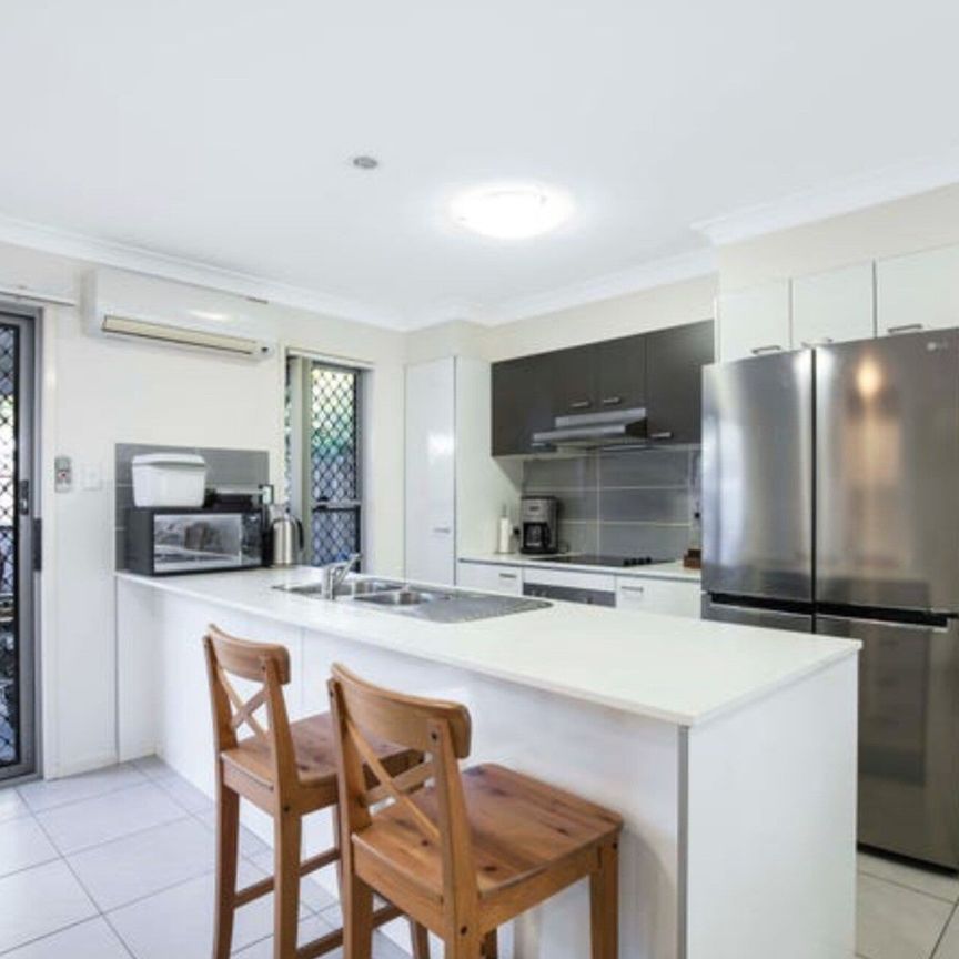 Albany Creek - Photo 1