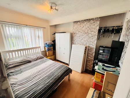 3 bedroom semi-detached house to rent - Photo 3