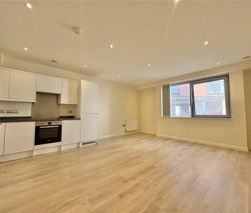 Kings Court, 91 High Street, Camberley, GU15 - Photo 4