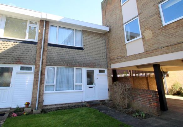 2 bedroom terraced house to rent - Photo 1