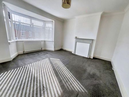 2 bed upper flat to rent in NE29 - Photo 3