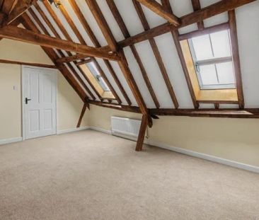 Steeple Claydon - Photo 5
