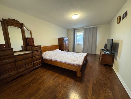 For Lease - 1516 Stoneybrook Trail, Oakville, Ontario - Photo 5