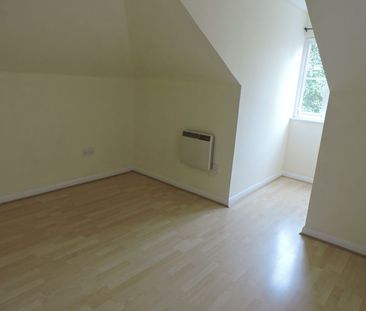 Norn Hill, Basingstoke - Photo 3