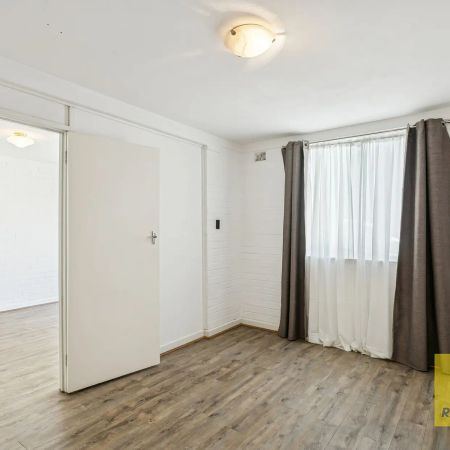 Well Presented Apartment Right Near UWA - Unfurnished - Photo 5