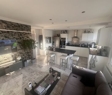 Room in a Shared Flat, Montrell Road, SW2 - Photo 6