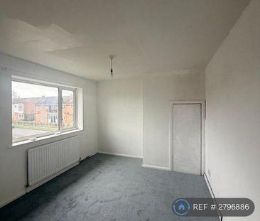 2 bedroom end of terrace house to rent - Photo 2