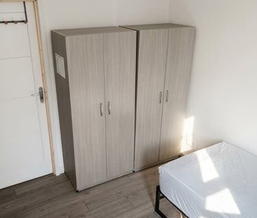 Room in a Shared House, Cranwich Road, N16 - Photo 3
