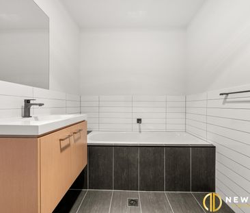 56/1 Bon Scott Crescent, Moncrieff ACT 2914 - Townhouse For Rent | ... - Photo 3