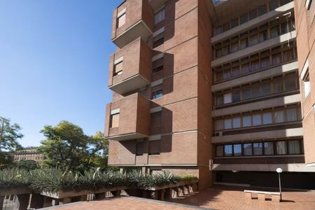 Viale Angelo Masini, Bologna, Emilia-Romagna 40126 - Photo 4