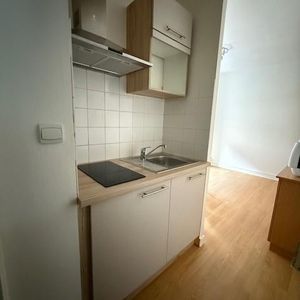 Location Appartement 1 pièce 17m² CHARNAY LES MACON 71850 - Photo 2